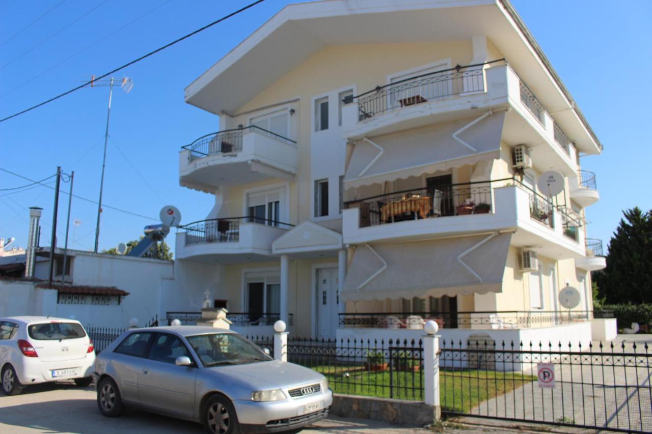 Paralia Ofriniou Gr Sunrise Apartments 3 Exterior foto